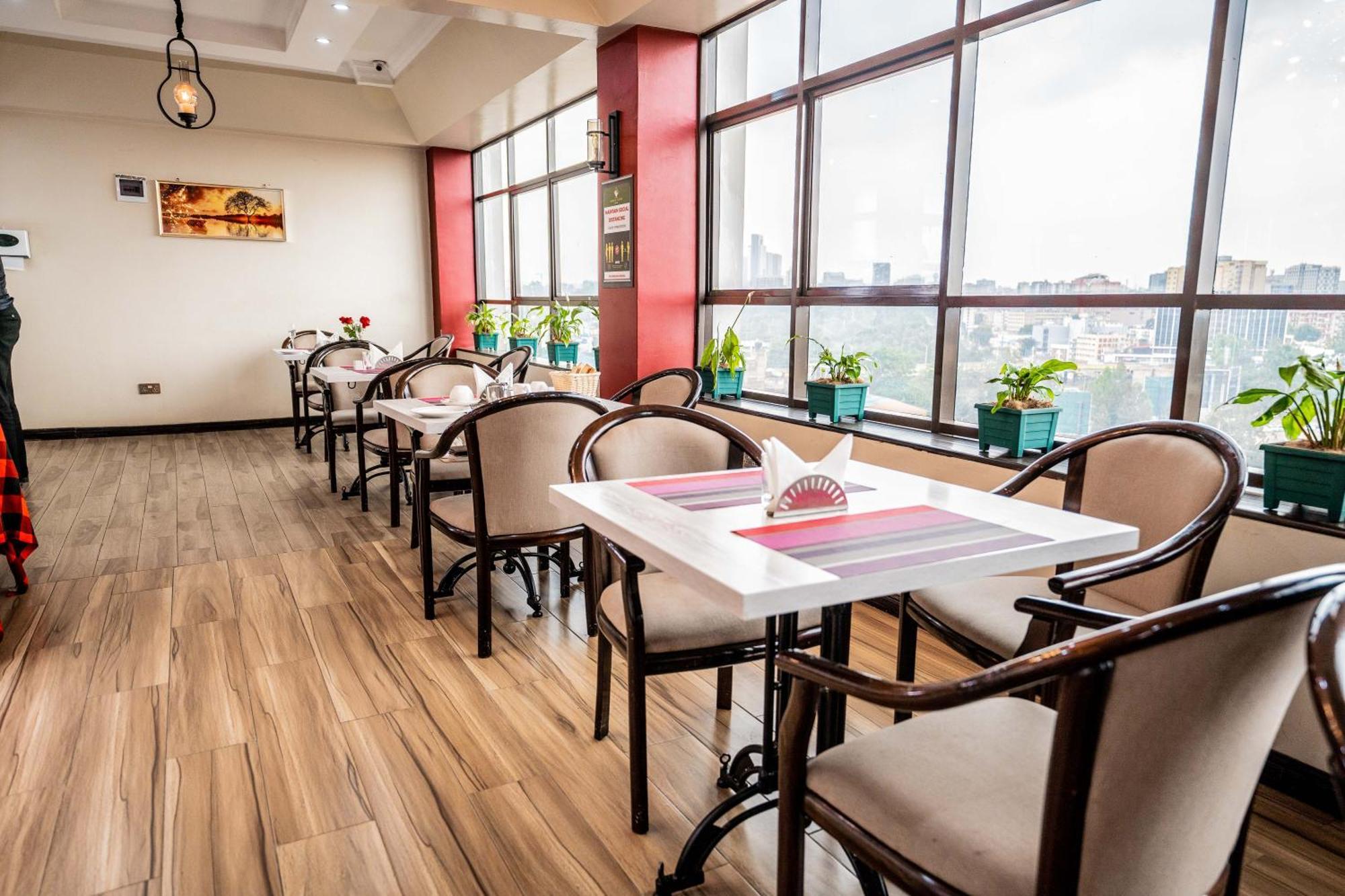 Hemak Suites Hotel ไนโรบี ภายนอก รูปภาพ
