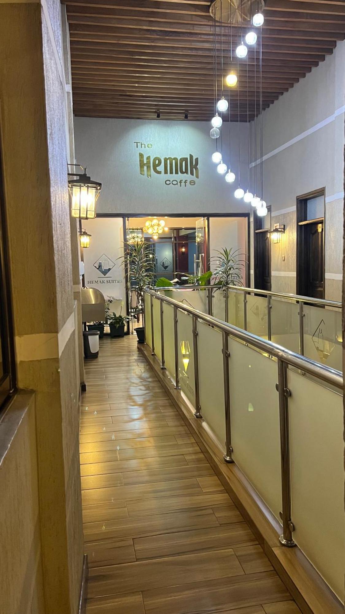 Hemak Suites Hotel ไนโรบี ภายนอก รูปภาพ