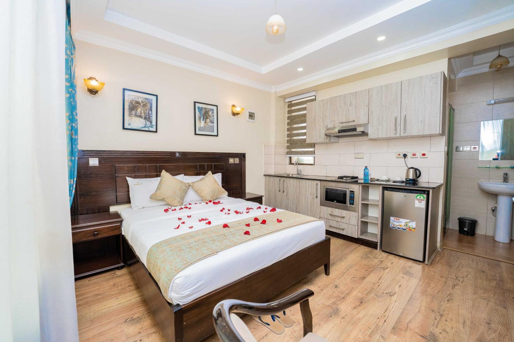 Hemak Suites Hotel ไนโรบี ภายนอก รูปภาพ