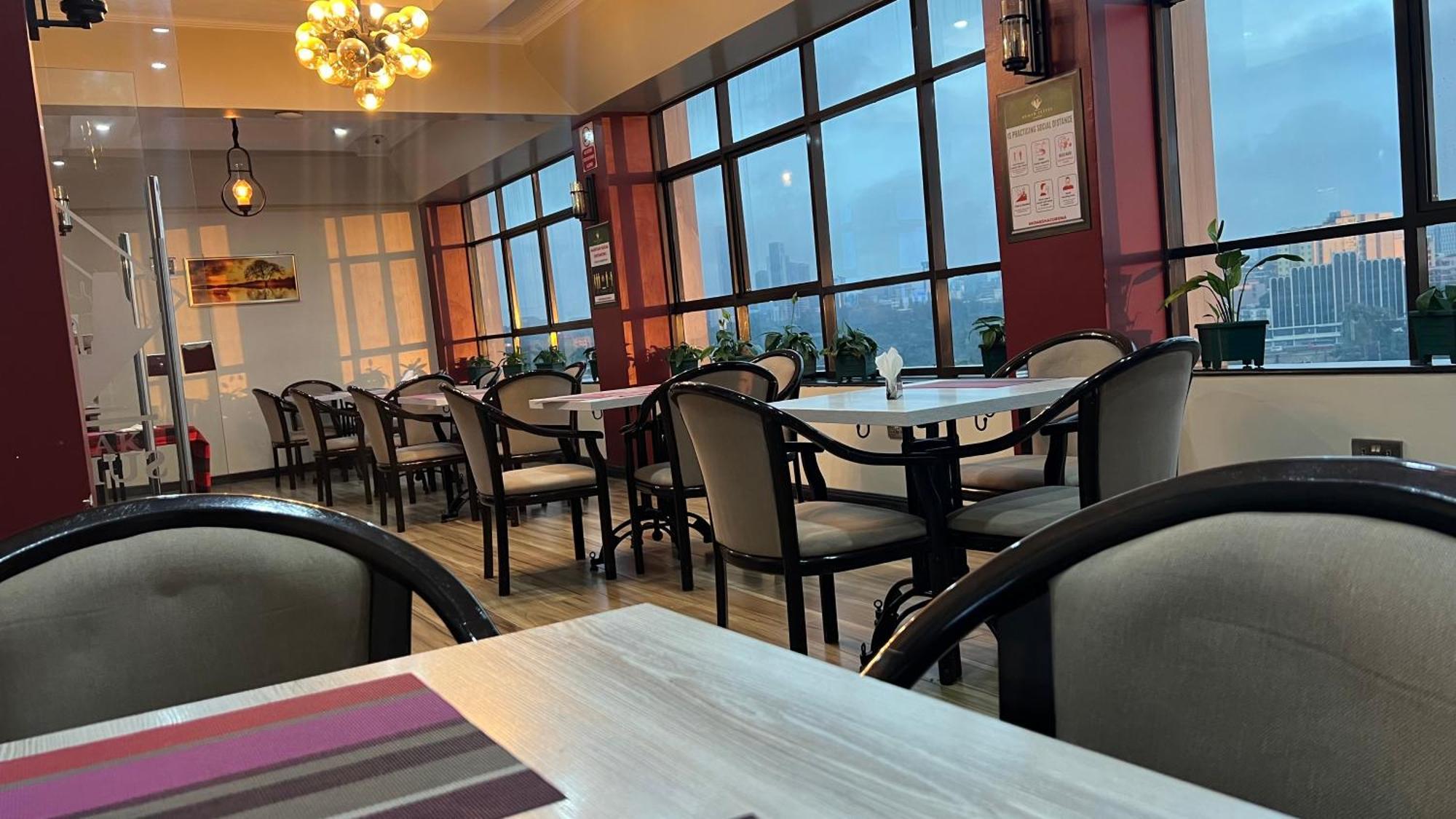 Hemak Suites Hotel ไนโรบี ภายนอก รูปภาพ