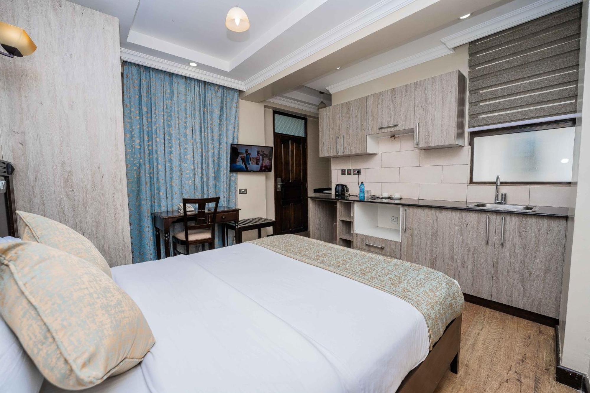 Hemak Suites Hotel ไนโรบี ภายนอก รูปภาพ