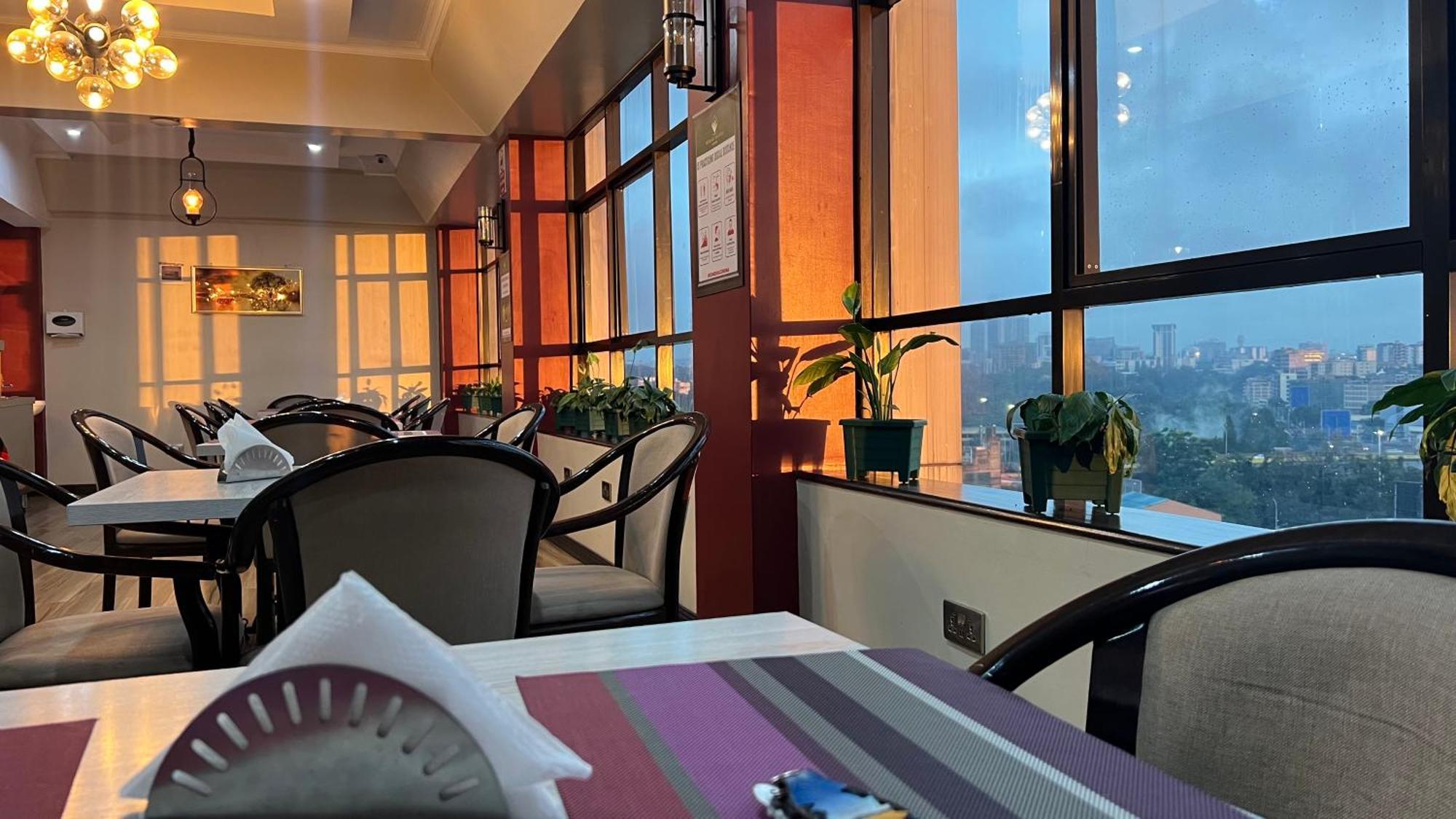 Hemak Suites Hotel ไนโรบี ภายนอก รูปภาพ