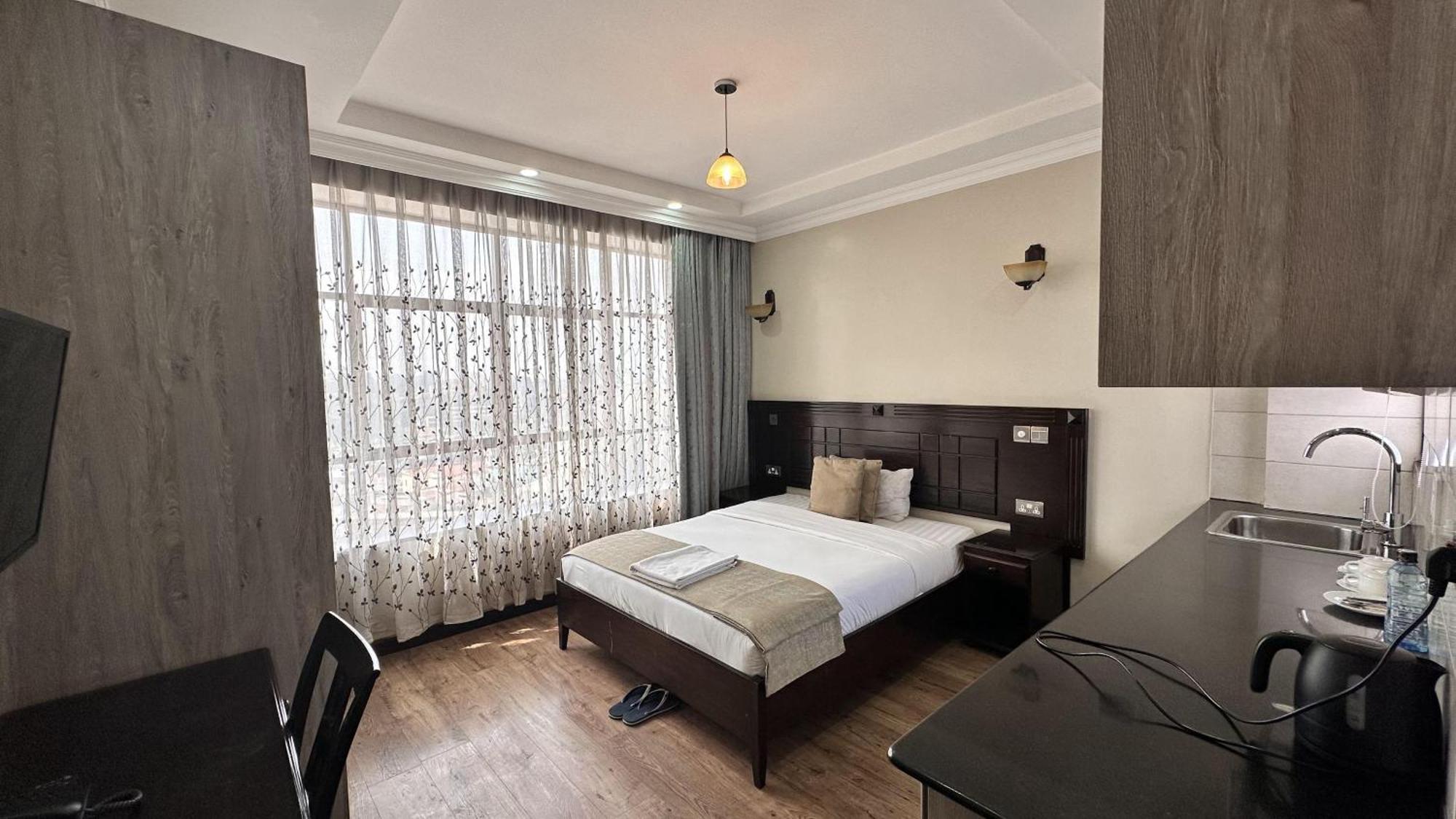 Hemak Suites Hotel ไนโรบี ภายนอก รูปภาพ