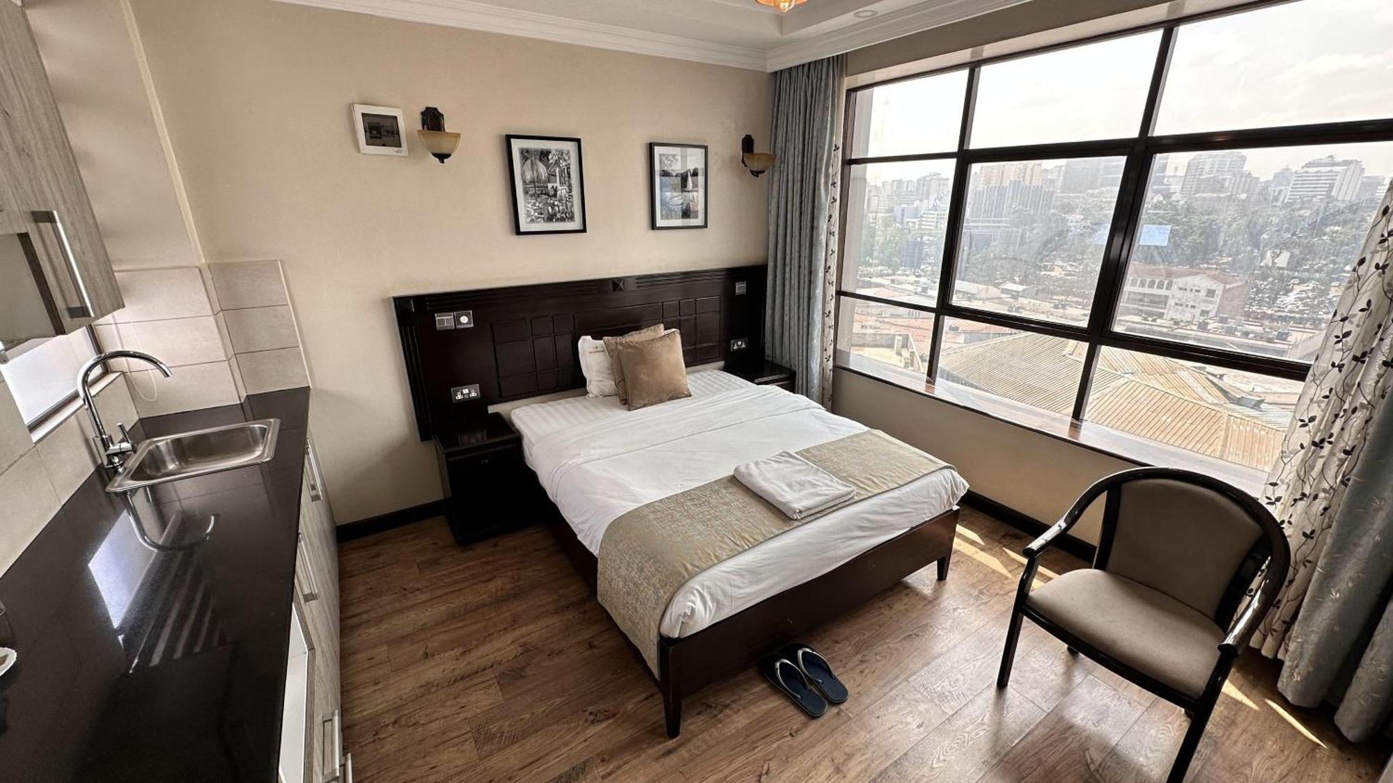 Hemak Suites Hotel ไนโรบี ภายนอก รูปภาพ