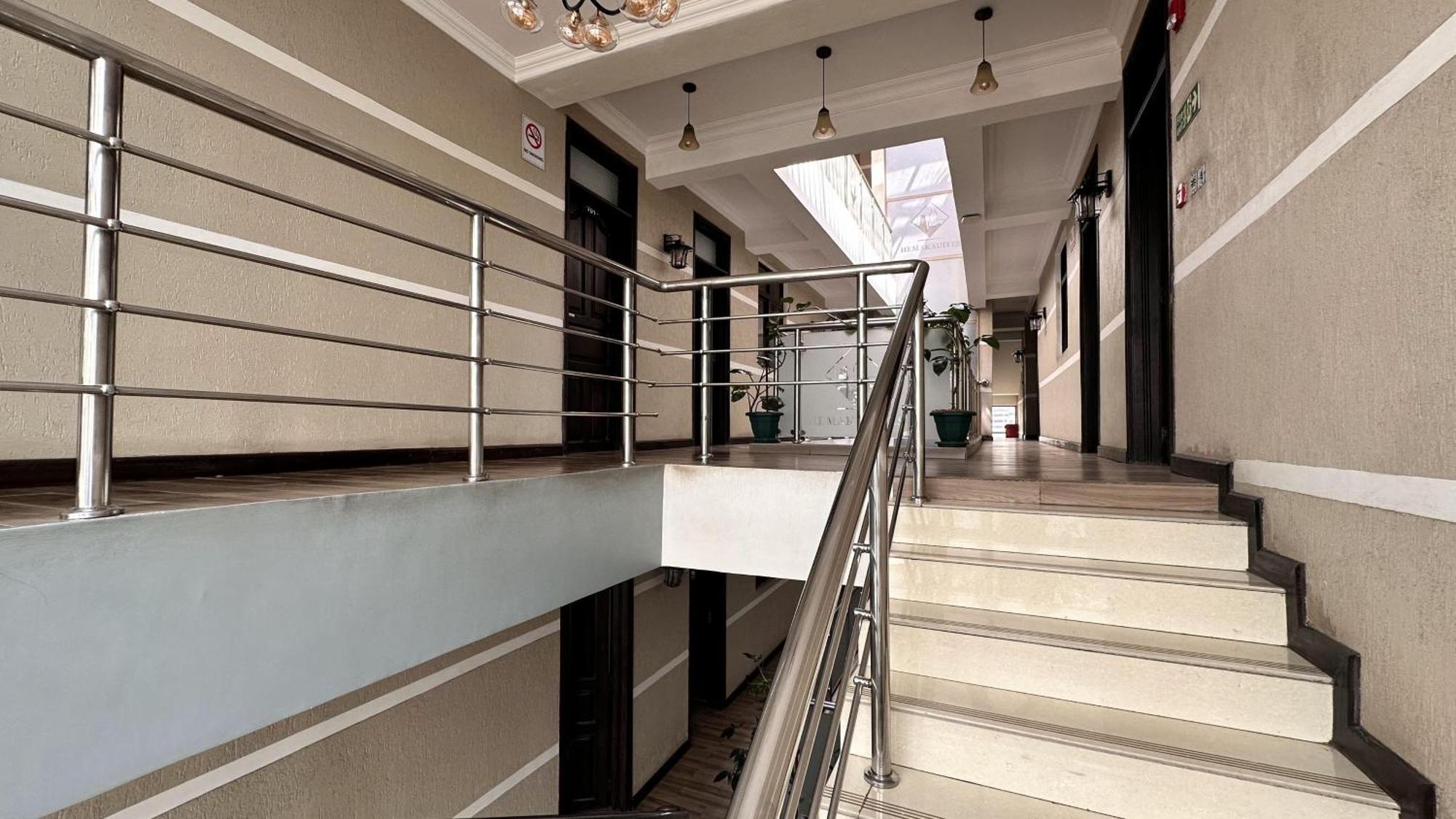 Hemak Suites Hotel ไนโรบี ภายนอก รูปภาพ