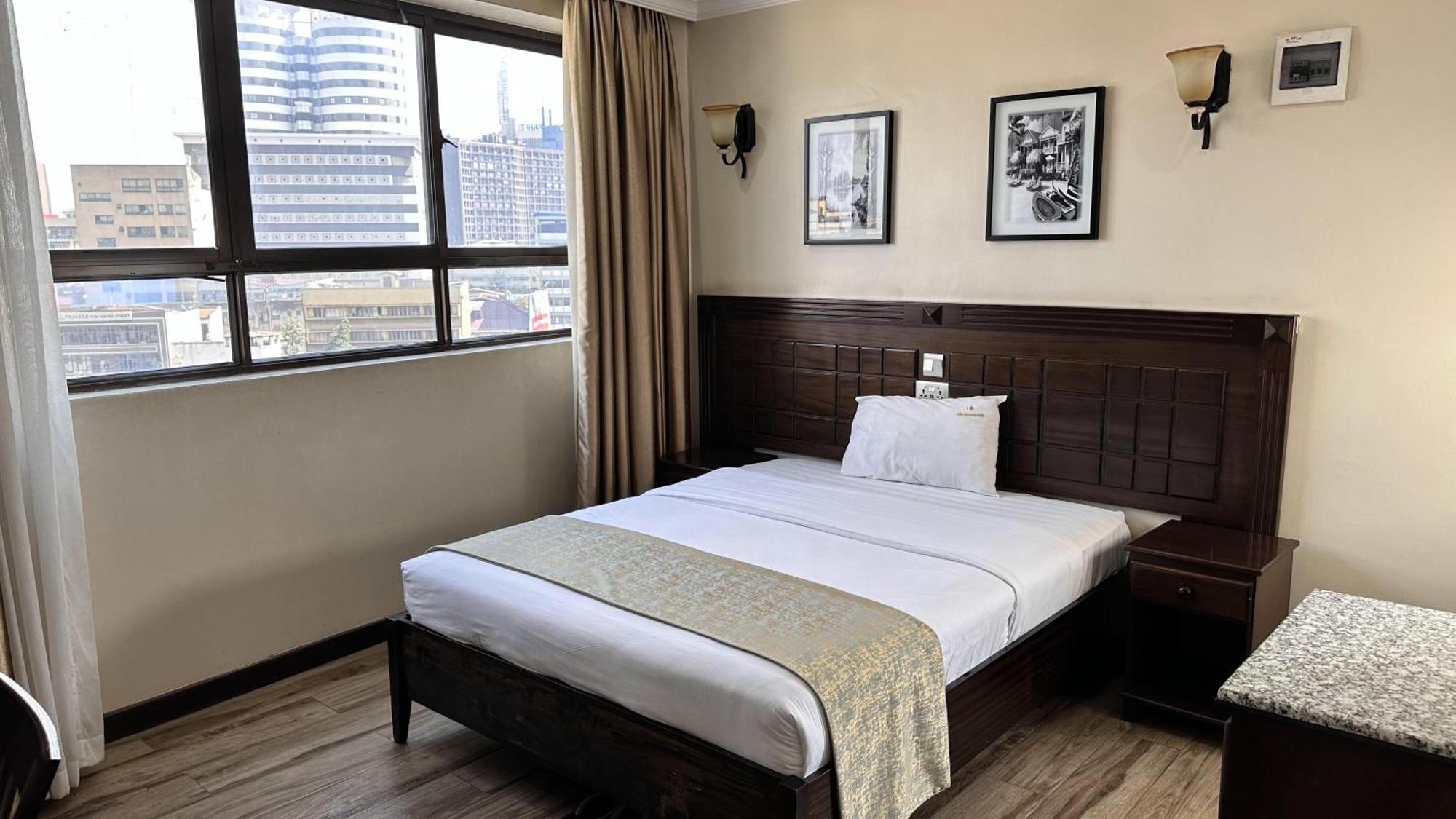 Hemak Suites Hotel ไนโรบี ภายนอก รูปภาพ